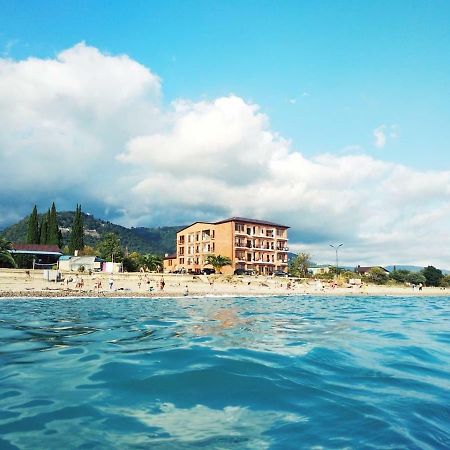 Leon Beach Hotel New Athos Dış mekan fotoğraf